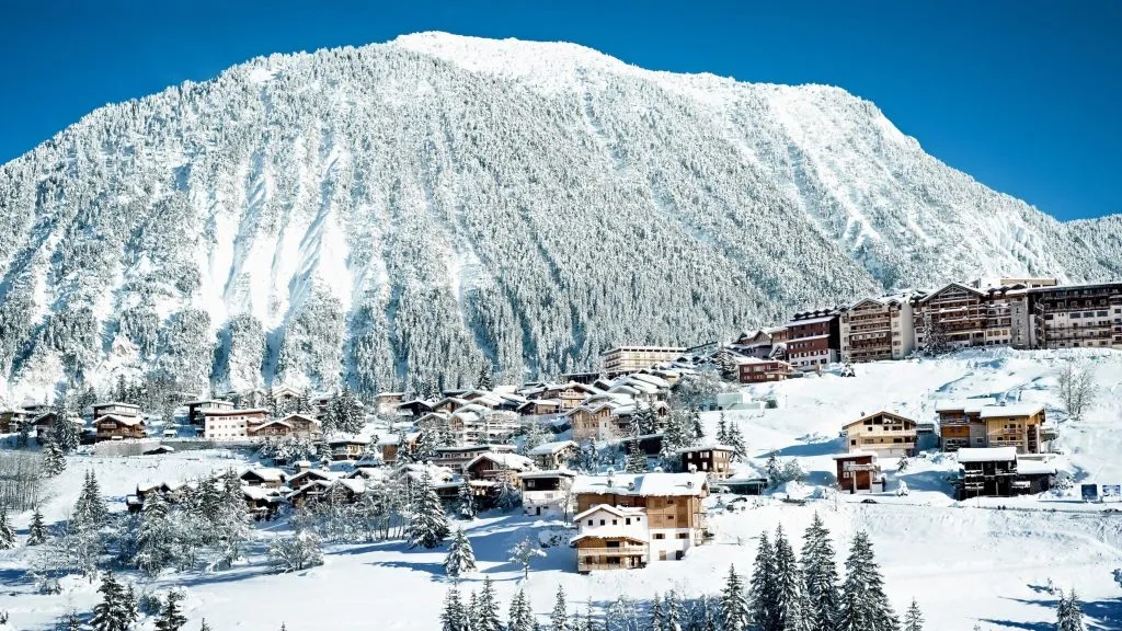 Courchevel skiing in the day